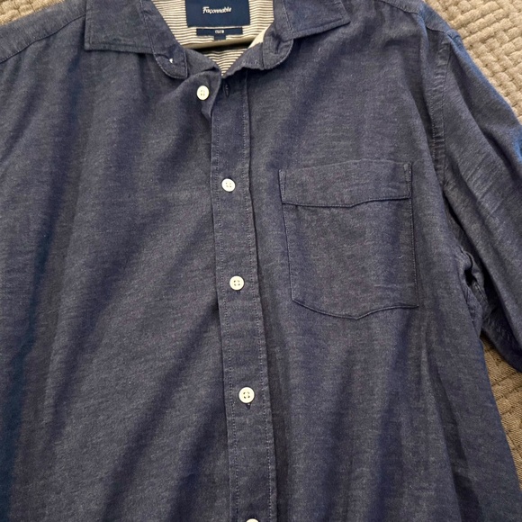 Façonnable Blue Casual Button-Down Shirt – Size M - Picture 3 of 4